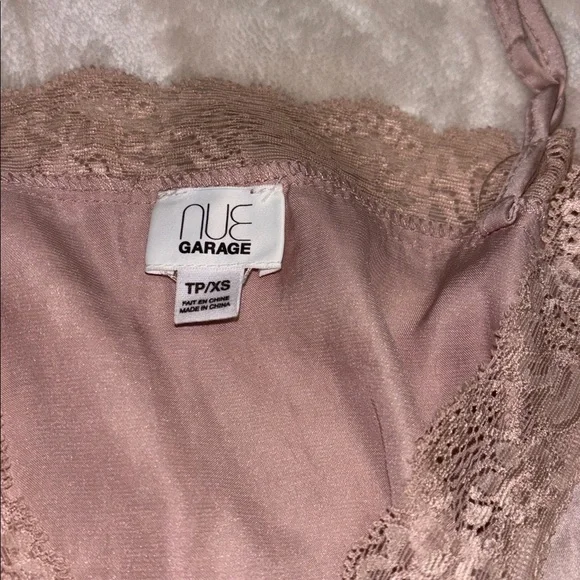 Garage satin crop top - Picture 2 of 4